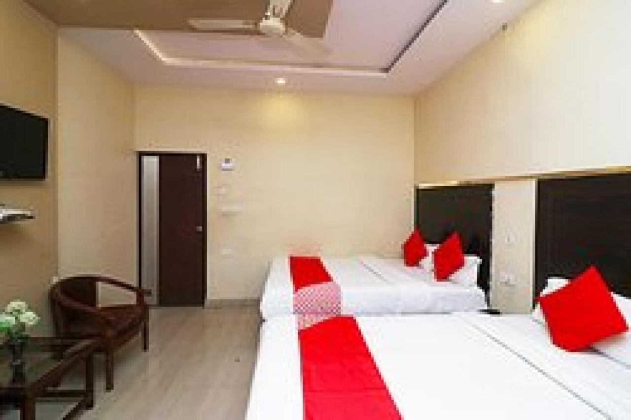 Capital O Hotel Surya Continental Lucknow Exterior foto