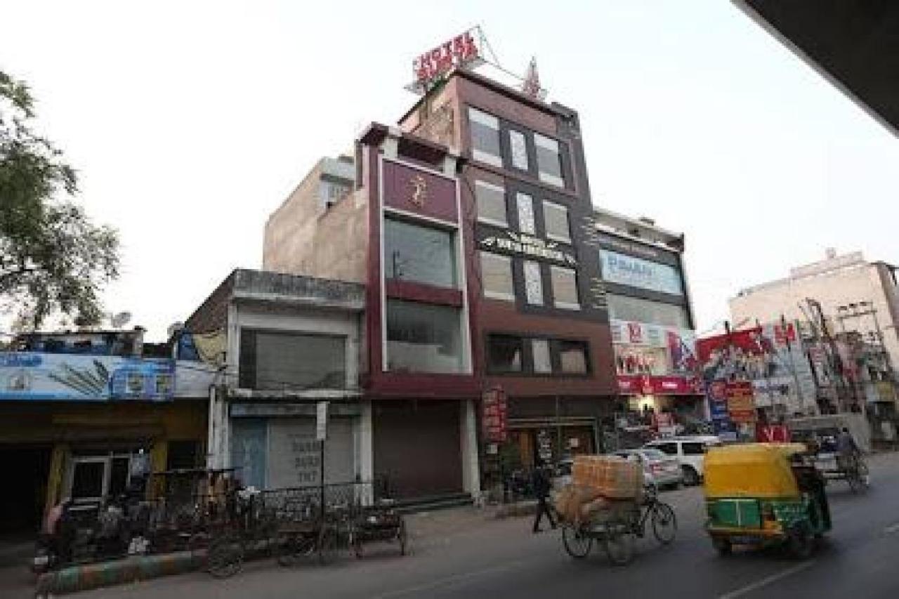 Capital O Hotel Surya Continental Lucknow Exterior foto