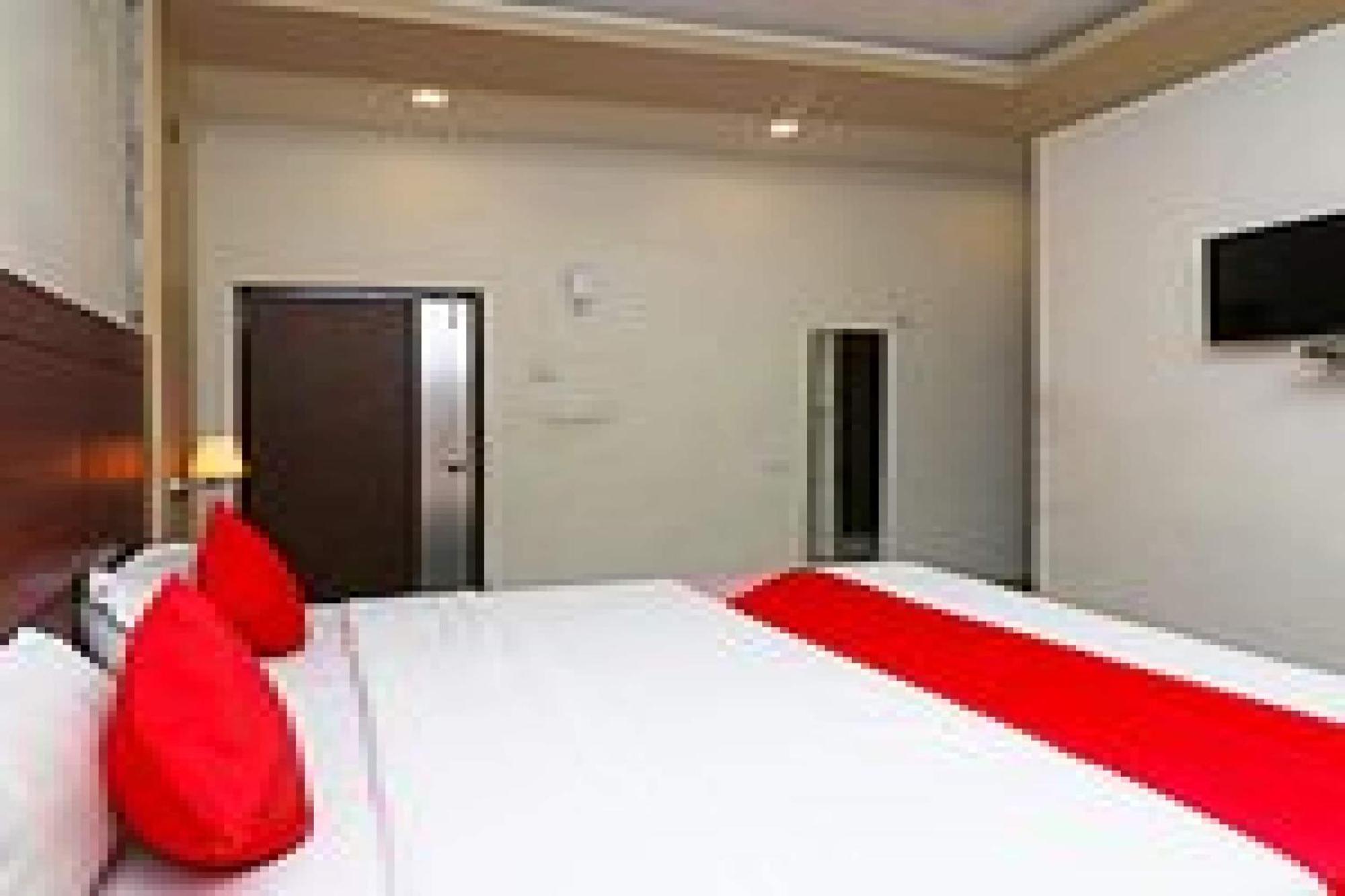 Capital O Hotel Surya Continental Lucknow Exterior foto