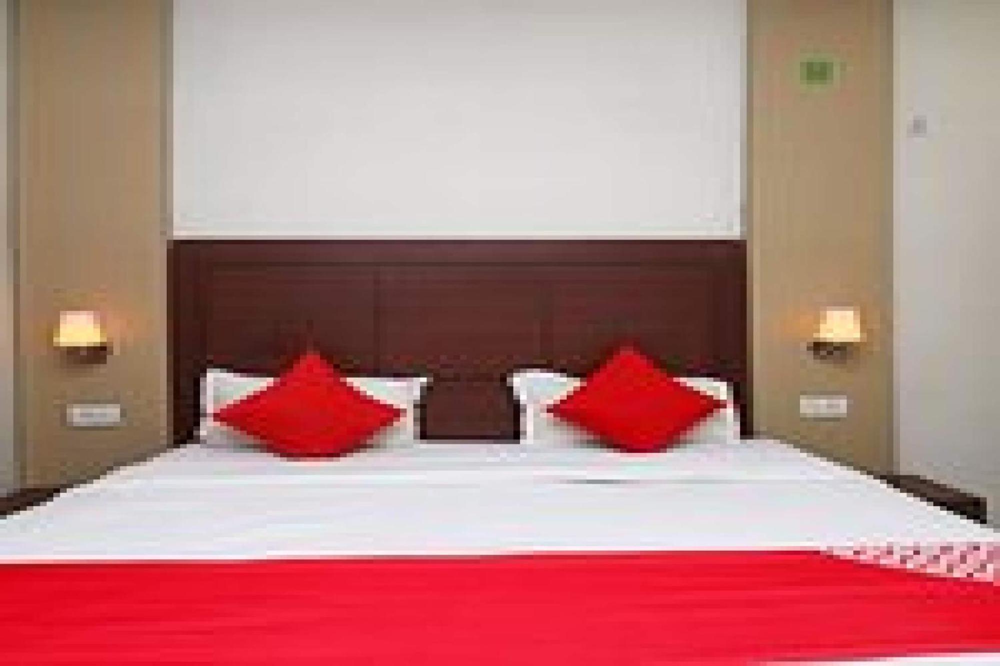 Capital O Hotel Surya Continental Lucknow Exterior foto